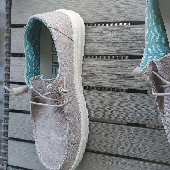 HEY DUDE WENDY CHAMBRAY BEIGE - Picture 3 of 4